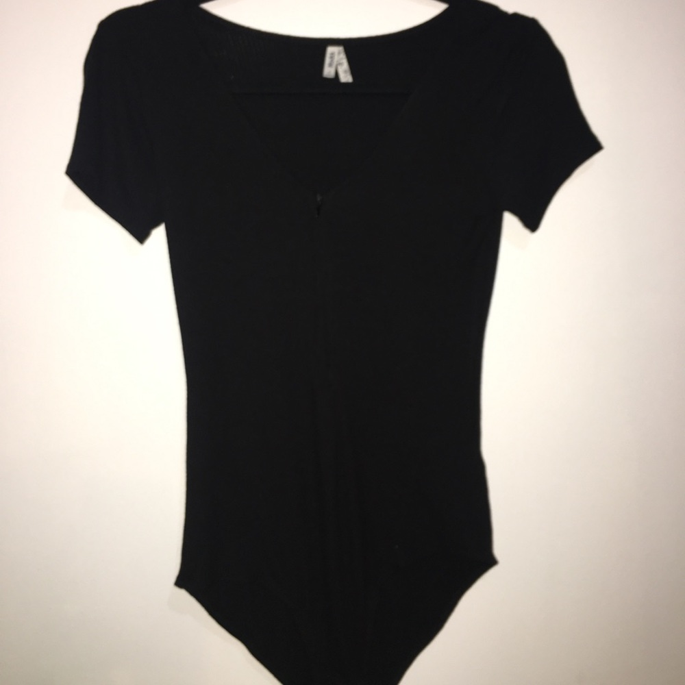 black zip-up body suit